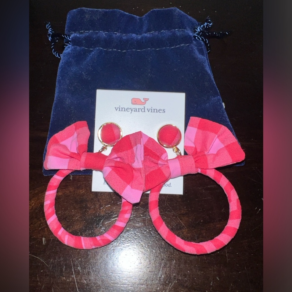 NWT Vineyard Vines Fabric Wrapped Bow Earrings